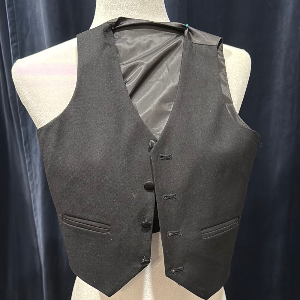 Boys Black Suit Set & Tie - Picture 2 of 3